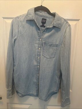 GAP Perfect Shirt Light Wash Chamray 100% Cotton Pale Blue Classic Basic Size XS